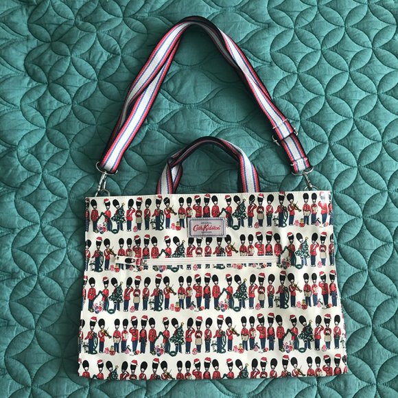 Cath Kidston Handbags - CATH KIDSTON CHRISTMAS GUARD Strappy Carryall Bag NWOT